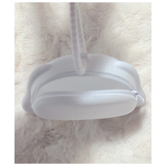 NEW Cinnamoroll Coin Purse Pouch - Picture 4 of 4